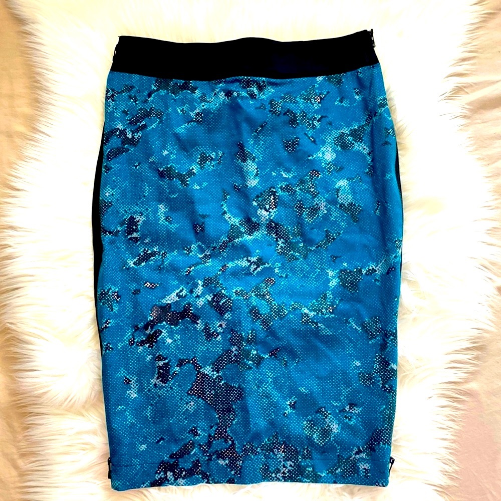 Robert Rodrigues Women’s skirt size 4